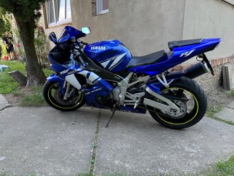 Prodám Yamaha R1 rok 2000 - 2