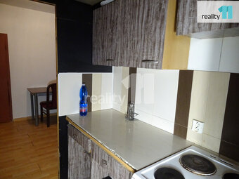 Pronájem atypického bytu 2+kk v centru, 41 m2, Česká Lípa. - 2