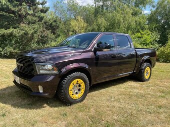 DODGE RAM 1500 5,7 HEMI SPORT - 2