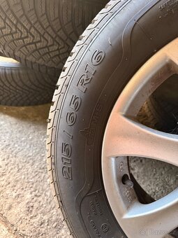 215/65r16 zimní + alu - 2