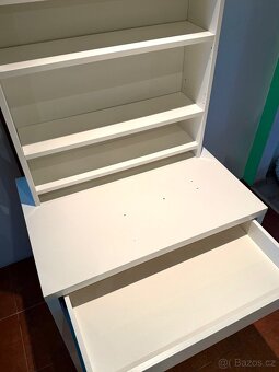 Psací stůl IKEA MICKE - 2