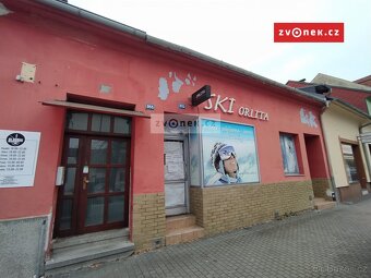 Pronájem komerčních prostor v centru Napajedel - 2