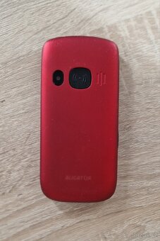 Mobilní telefon Aligator - 2