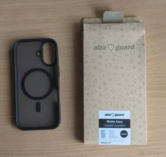 IPHONE 17 KRYT - 2