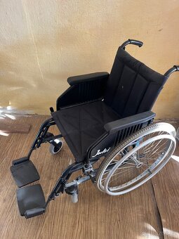 Invalidní vozík - 2