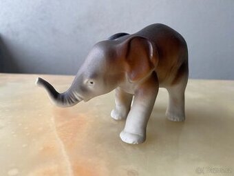 Porcelánové Krabičky A Figurky Royal Dux & Pirkenhammer - 2