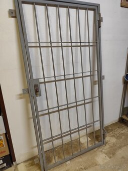 Bezpečnostní kovová mříž - 2