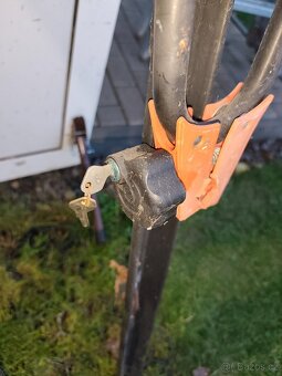 Střešní nosič kol - 2