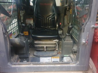 pásový nakladač TAKEUCHI TL8 - 2