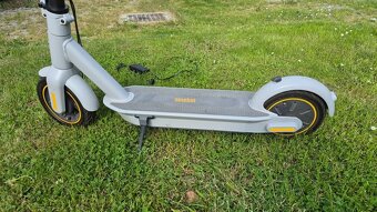 Koloběžka Ninebot MAX G30LE - 2