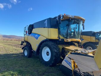 New Holland kombajn - 2