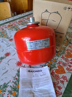 Expanzní nádoba 5 l + bezpečnostní systém - 2