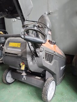 Prodam sněžnou frézu Husqvarna ST 121 E - 2
