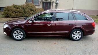 Superb Combi 2.0 TDi DSG 4x4 99 000 Km. - 2