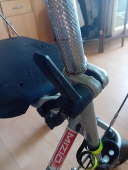 Chodítko, pomůcka pro seniory - 2