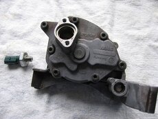 Prodám olejové čerpadlo na VW Golf - 2