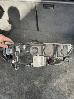 Prodám přední světlomet (levý) pro Audi a6 c7 - 2