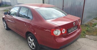 Vw jetta, 1.6i,75kw,07,alu kola, klimatizace - 2