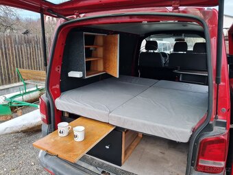 VW Transporter T5 obytný - 2