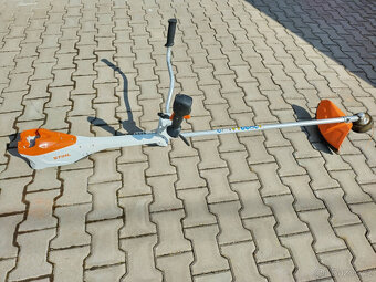 Akumulátorový vyžínač / křovinořez Stihl FSA 135 - 2