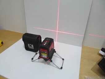 Samostatně stojící křížový laser Kapro 872 - 2