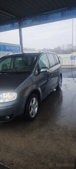 VW Touran 2.0 FSI - 2