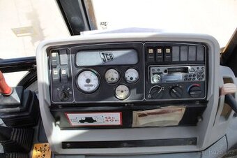 Traktorbagr JCB 3cx rok 00 a ca 10 tis mth - 2