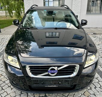 VOLVO 2.0D3 110KW 5VÁLEC MANUÁL KUŽE-XENON-NAVI-VYHŘEV - 2