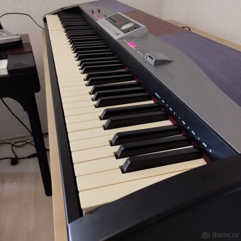 Thoman SP-5100 Digital piano - 2