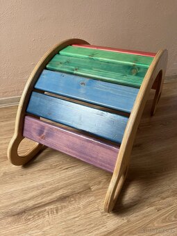 Duhová Montessori houpačka/skluzavka - 2
