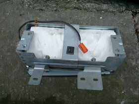 Airbag do palubovky AUDI A4 B5 2.6 QUATRO 4x4 110kw 94-99 - 2
