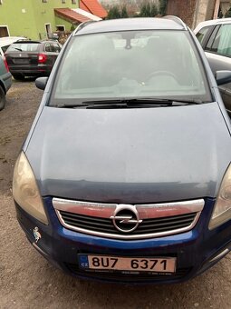 Opel Zafira B - 2