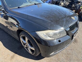 BMW E91 320d N47D20a Schwarz 2 náhradní dily - 2