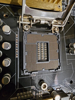 Asus Z87-WS - 2