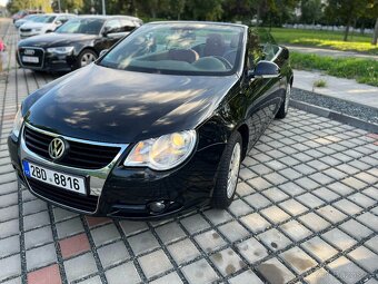 Kabriolet VW EOS 2.0 FSI cabrio 110 kW benzín. Nová STK - 2