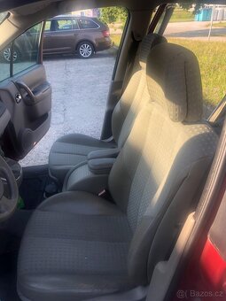 Renault Scenic 1.9, Nafta rok 2004, TK platí do r. 2026 - 2