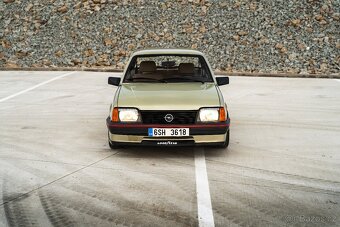 Opel Ascona C - 2