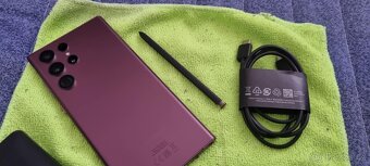 Zanovni Samsung S22 Ultra s dobijecim pouzdrem 5000Mah - 2