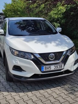 Nissan Qashqai 1.3 DIG-T ,64.000 km, serv. kniha - 2