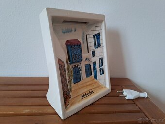 KRÁSNÝ SVÍTÍCÍ DEKORAČNÍ KACHEL NA STĚNU NEBO POLIČKU - 2