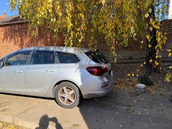 Opel Astra J 1.7CDTi 81kw Nepojízdné - 2