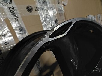 18" černý alu disk Karthoum 5x112 origo VW Golf 6 5 GTI GTD - 2