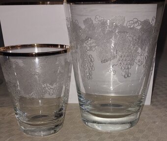 Sada broušených skleniček na víno - 2