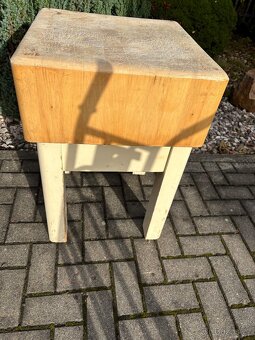 Řeznické vybavení, špalek, sekera, nože - 2