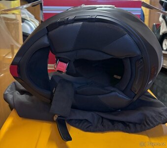 Vyklápěcí přilba na motorku HJC (i90 černá matná, L) - 2