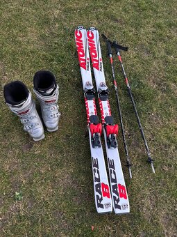 Lyzarsky set lyze Atomic 140cm+boty+hulky - 2