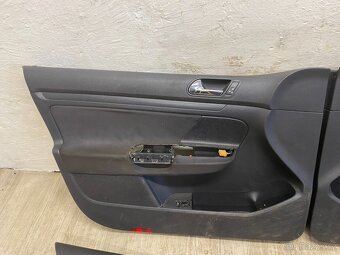 VW GOLF 5 2003-2008 - TAPECIRUNKY ČERNÉ - 2