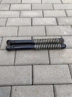 Zadní tlumiče Babetta 210 - 2