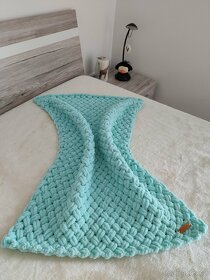 Pletená dětská deka mentolová - 2