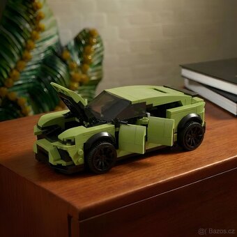 LEGO MOC Lamborghini Urus - 2